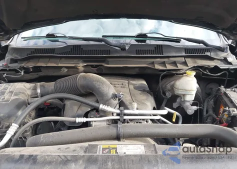 2015 Ram 1500 Express из США, поврежденный, VIN 1C6RR6KT7FS570072